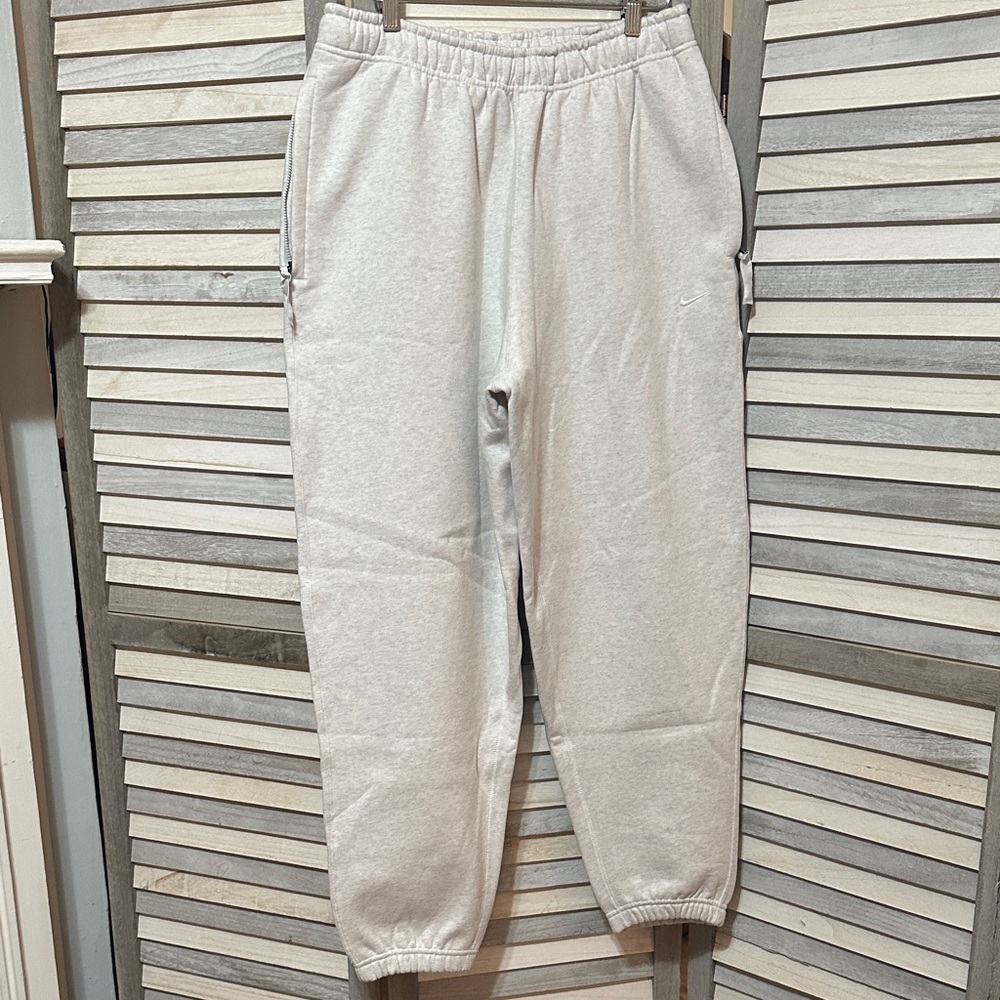 Nike Men's Light Gray Joggers